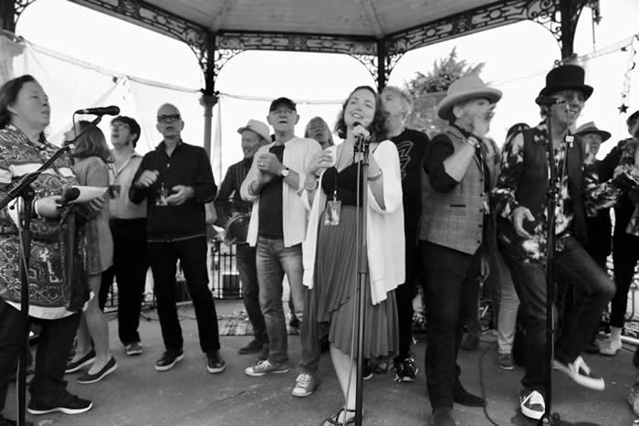 Bowie's Beckenham oddity 2018 Tony Visconto Woody Woodmansey